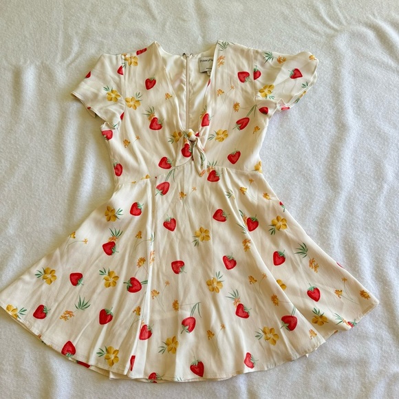 Privacy Please Dixie Mini Dress Strawberry Floral Print Plunge Neck Size S - Picture 5 of 9